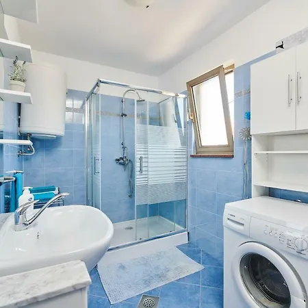 Apartament Fiorella Apartment *