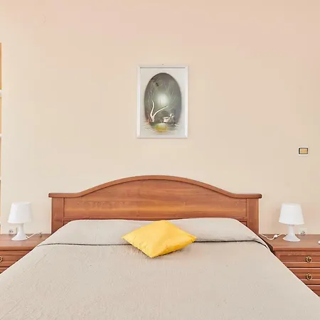Apartament Fiorella Apartment *