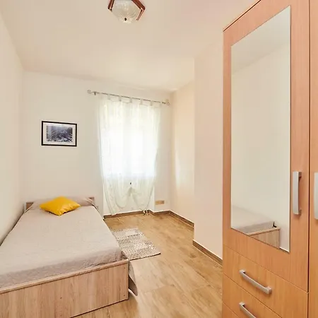 Apartament Fiorella *